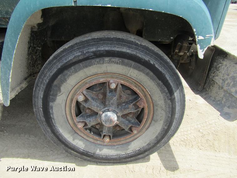 image for item DF3814 1989 GMC C7000 dump truck