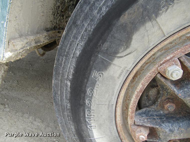 image for item DF3814 1989 GMC C7000 dump truck