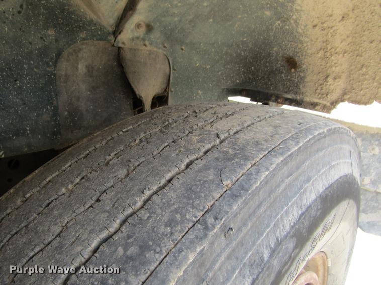 image for item DF3814 1989 GMC C7000 dump truck