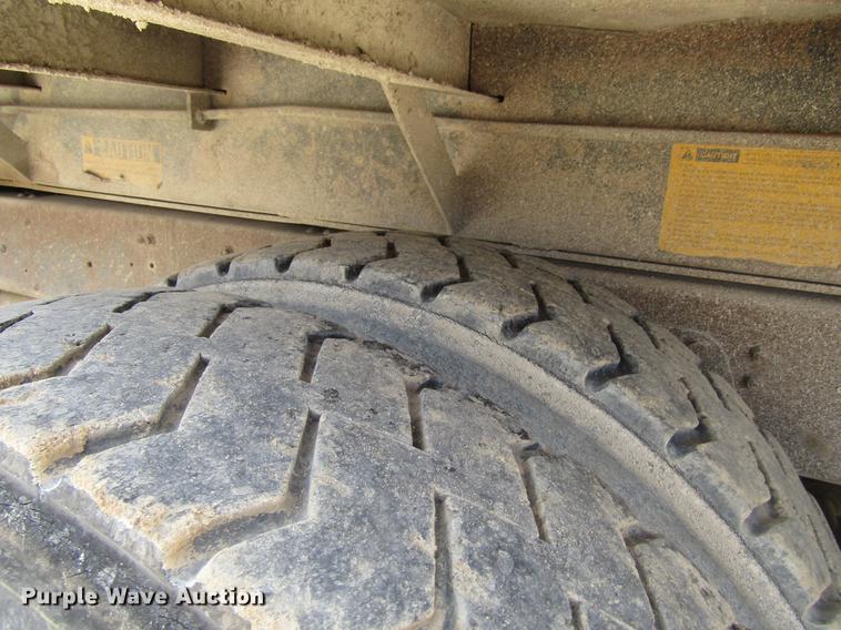 image for item DF3814 1989 GMC C7000 dump truck