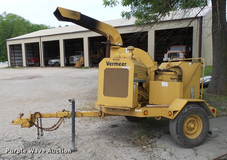 image for item DP9529 1994 Vermeer 1250 wood chipper