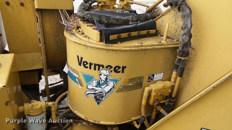 image for item DP9529 1994 Vermeer 1250 wood chipper