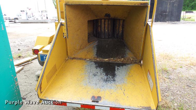 image for item DP9529 1994 Vermeer 1250 wood chipper