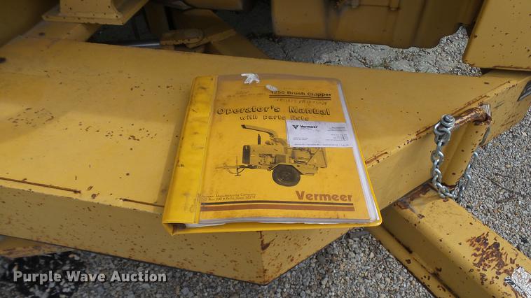 image for item DP9529 1994 Vermeer 1250 wood chipper