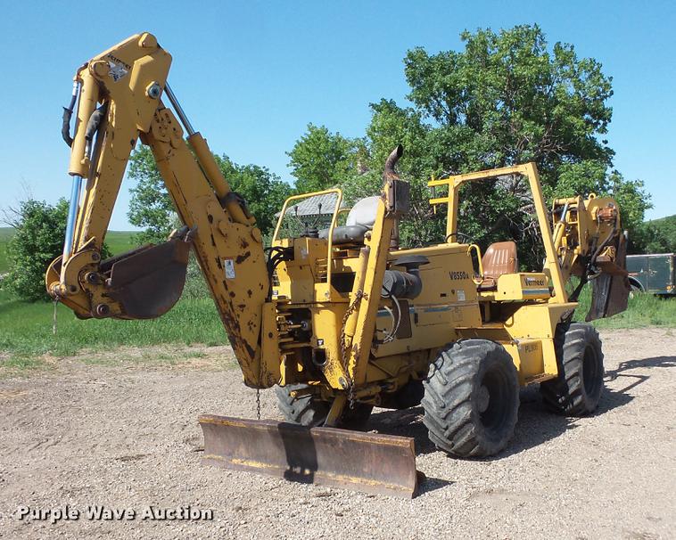 image for item DV9308 1999 Vermeer V8550A vibratory cable plow
