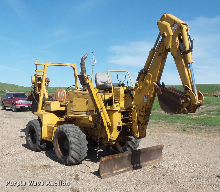 image for item DV9308 1999 Vermeer V8550A vibratory cable plow