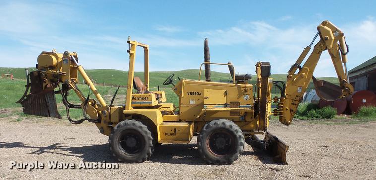 image for item DV9308 1999 Vermeer V8550A vibratory cable plow