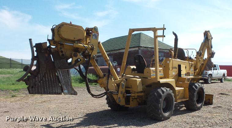 image for item DV9308 1999 Vermeer V8550A vibratory cable plow
