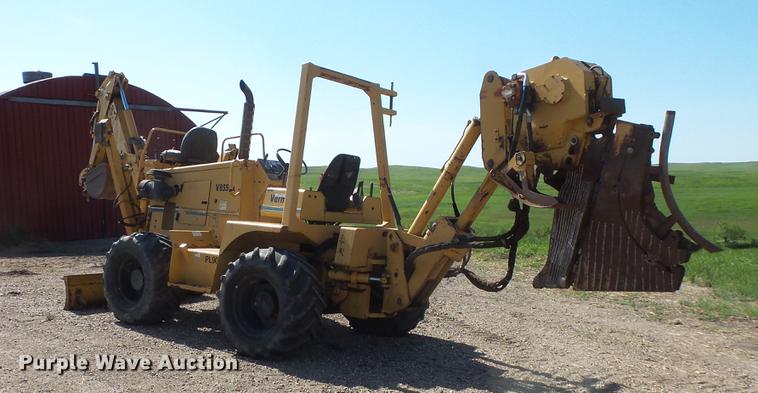 image for item DV9308 1999 Vermeer V8550A vibratory cable plow