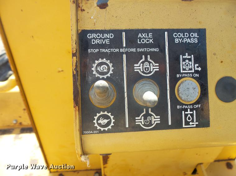 image for item DV9308 1999 Vermeer V8550A vibratory cable plow