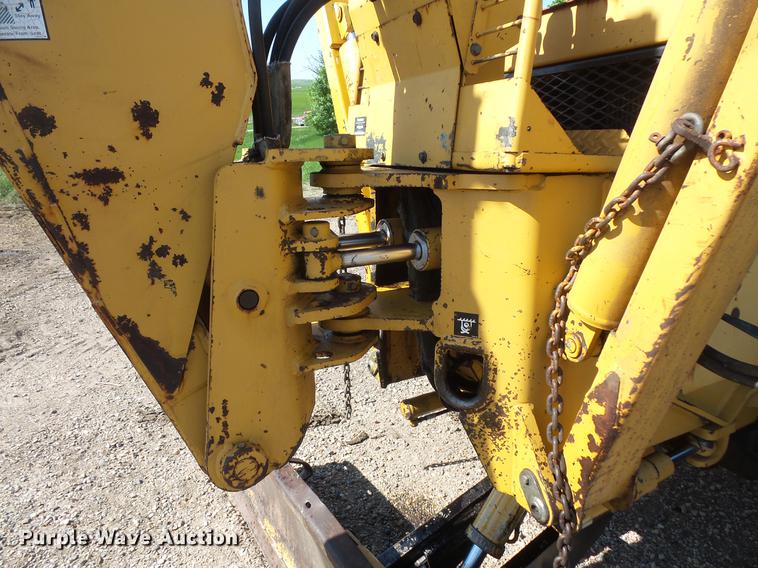 image for item DV9308 1999 Vermeer V8550A vibratory cable plow