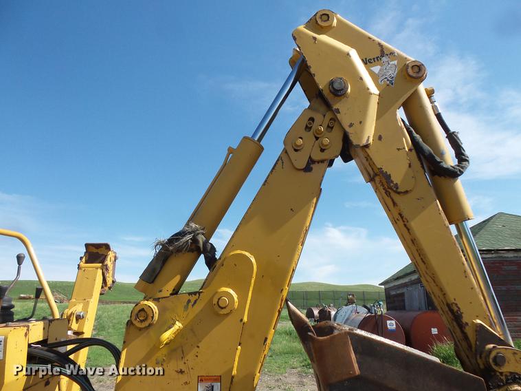 image for item DV9308 1999 Vermeer V8550A vibratory cable plow