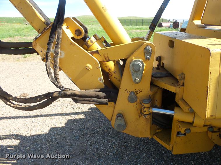 image for item DV9308 1999 Vermeer V8550A vibratory cable plow