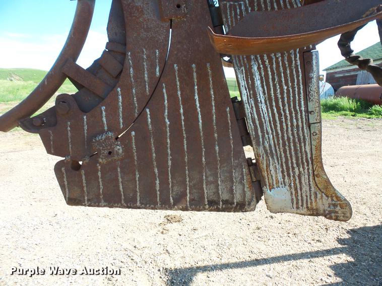 image for item DV9308 1999 Vermeer V8550A vibratory cable plow