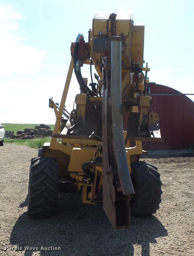 image for item DV9308 1999 Vermeer V8550A vibratory cable plow