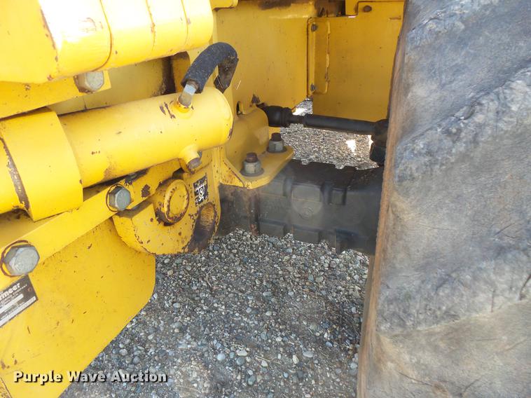 image for item DV9308 1999 Vermeer V8550A vibratory cable plow