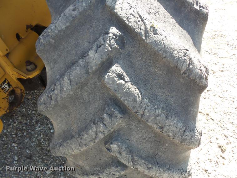 image for item DV9308 1999 Vermeer V8550A vibratory cable plow