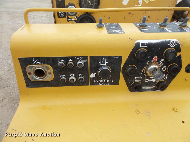 image for item DV9324 2000 Vermeer D24X40A directional boring unit