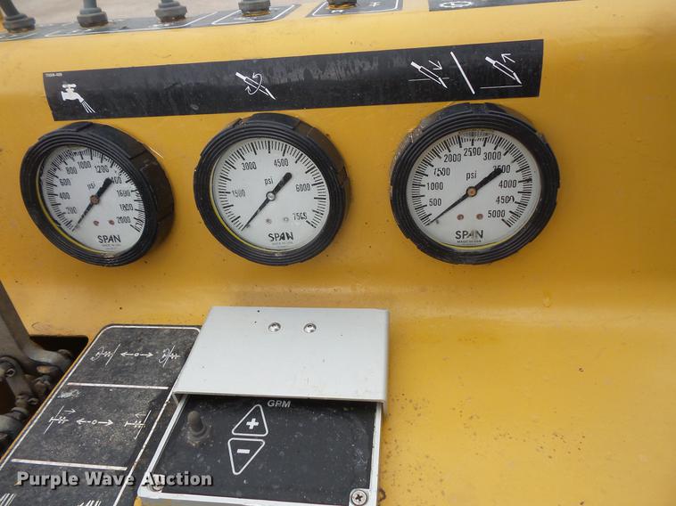 image for item DV9324 2000 Vermeer D24X40A directional boring unit