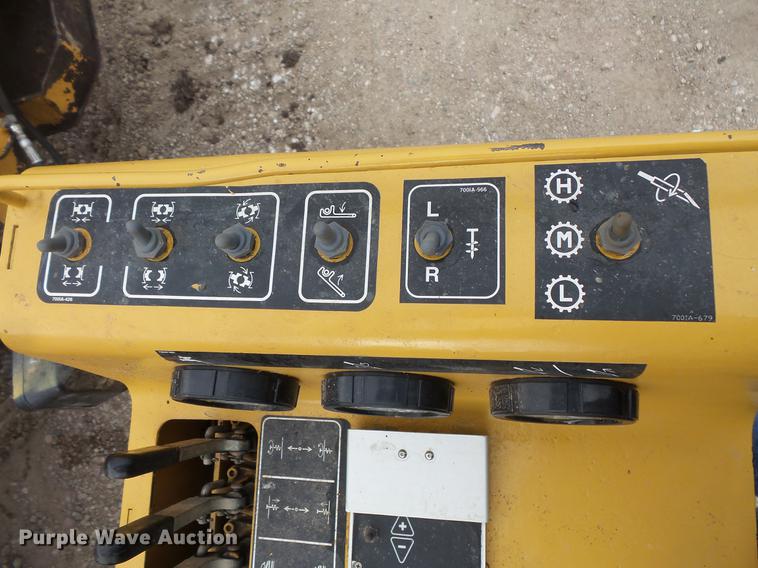 image for item DV9324 2000 Vermeer D24X40A directional boring unit