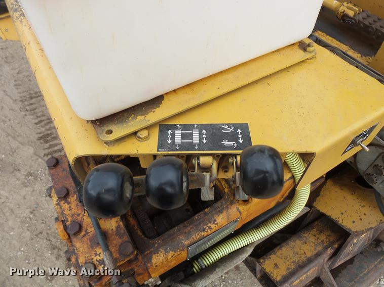 image for item DV9324 2000 Vermeer D24X40A directional boring unit