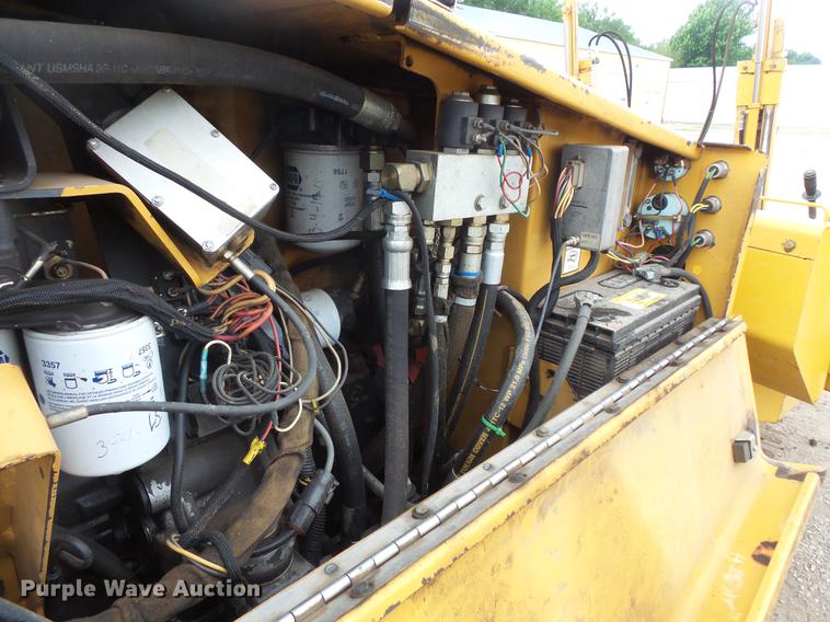 image for item DV9324 2000 Vermeer D24X40A directional boring unit