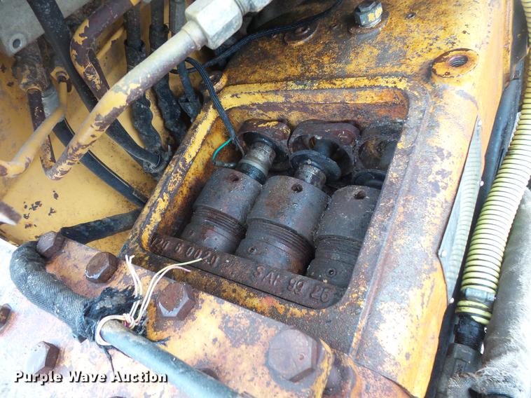 image for item DV9324 2000 Vermeer D24X40A directional boring unit