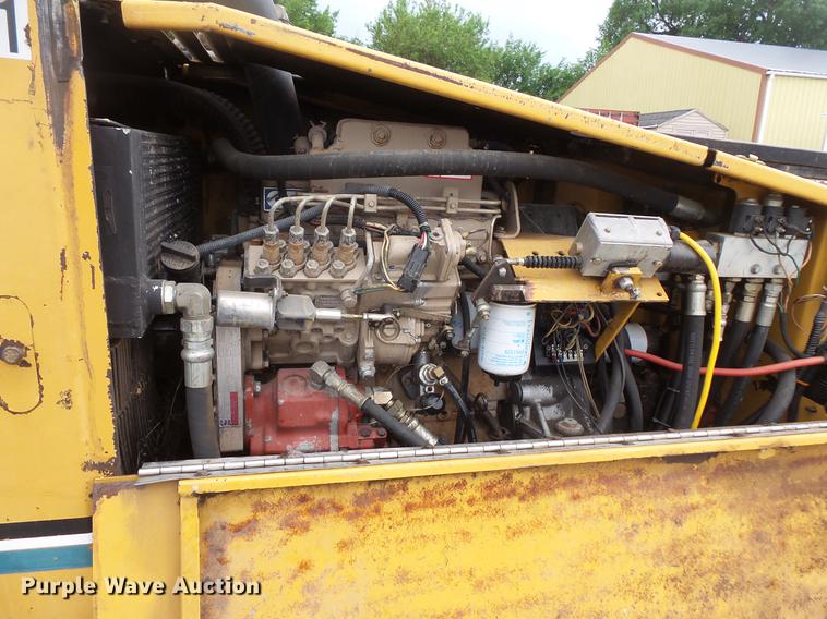 image for item DV9325 1999 Vermeer D24X40A directional boring unit