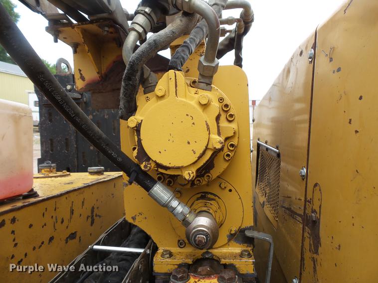 image for item DV9325 1999 Vermeer D24X40A directional boring unit