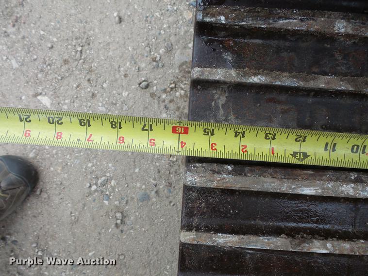 image for item DV9325 1999 Vermeer D24X40A directional boring unit