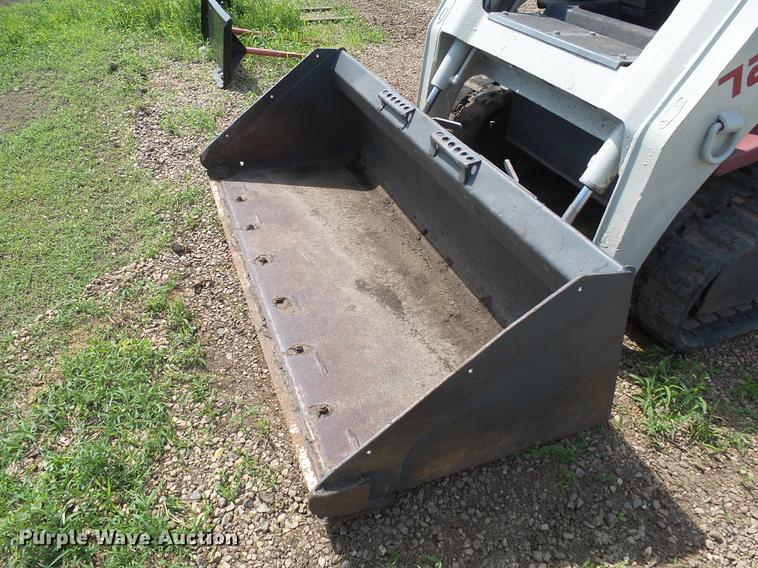 image for item DX9111 2003 Takeuchi TL130 skid steer