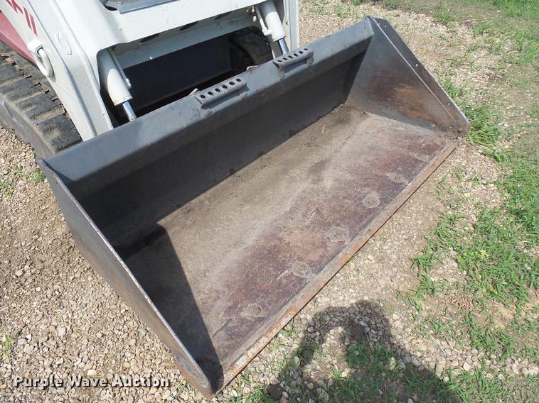 image for item DX9111 2003 Takeuchi TL130 skid steer