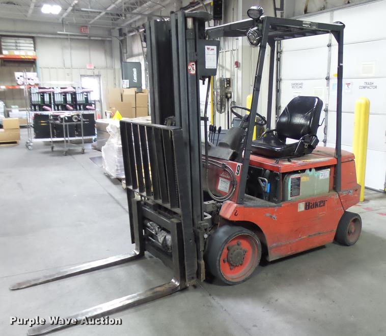 image for item DX9361 1995 Baker E25B forklift