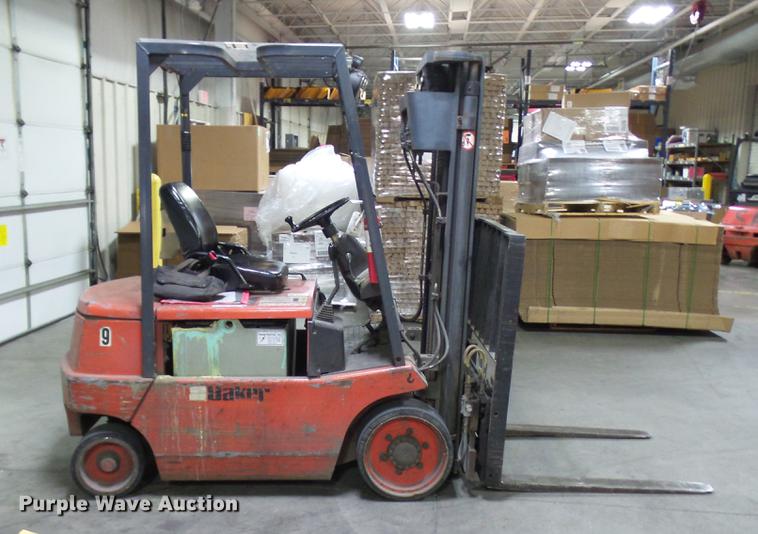 image for item DX9361 1995 Baker E25B forklift