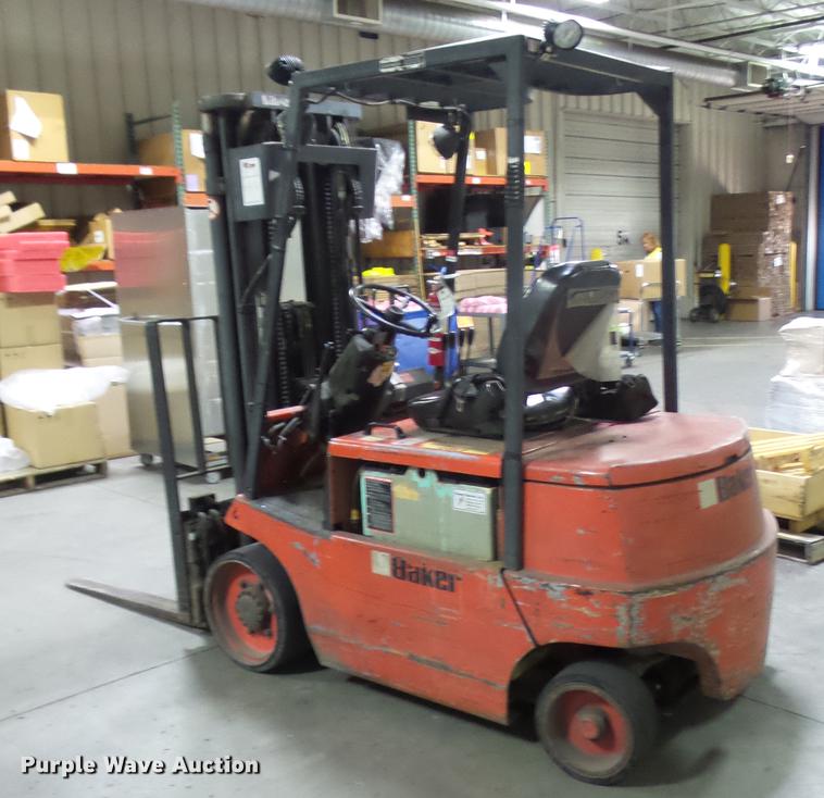 image for item DX9361 1995 Baker E25B forklift