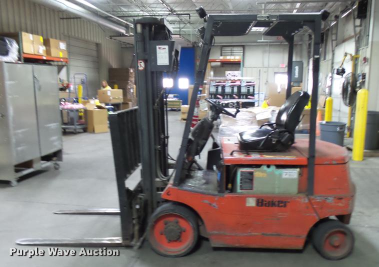 image for item DX9361 1995 Baker E25B forklift