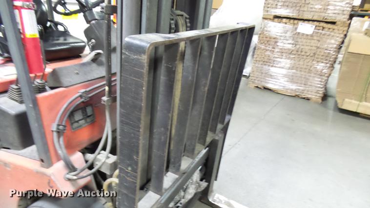 image for item DX9361 1995 Baker E25B forklift