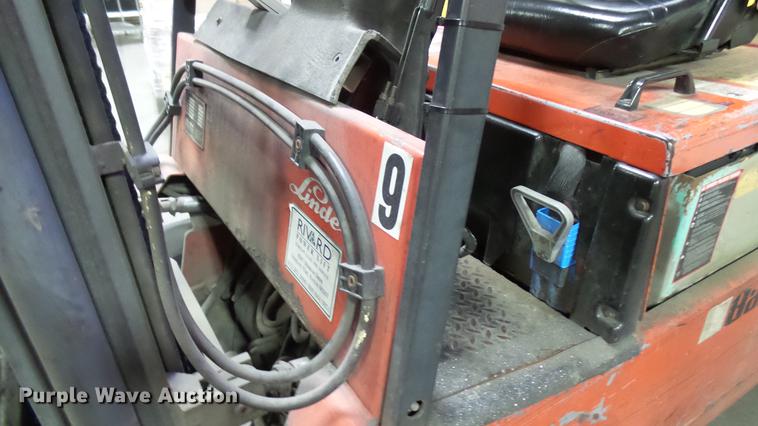 image for item DX9361 1995 Baker E25B forklift