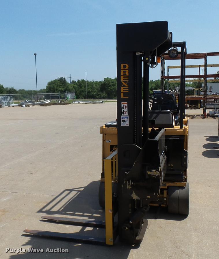 image for item DX9362 2002 Drexel SLT30R forklift