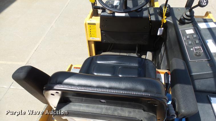 image for item DX9362 2002 Drexel SLT30R forklift