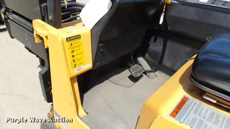 image for item DX9362 2002 Drexel SLT30R forklift