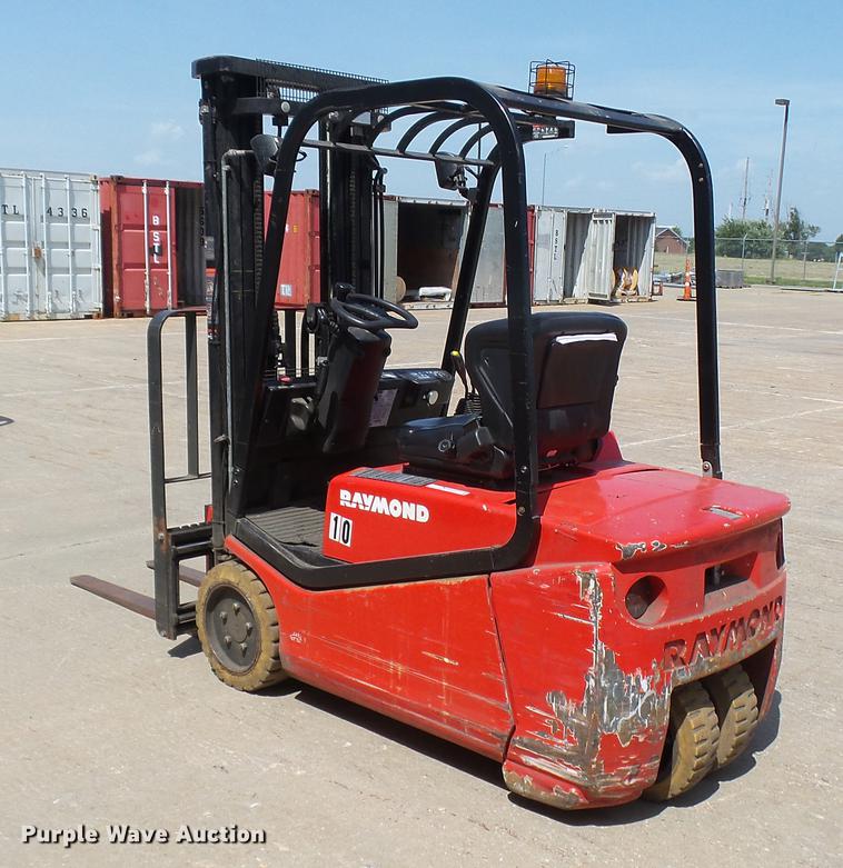 image for item DX9363 Raymond 440-C35 forklift