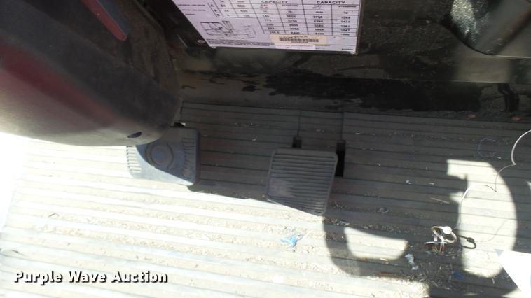 image for item DX9363 Raymond 440-C35 forklift