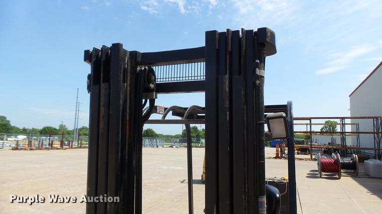 image for item DX9363 Raymond 440-C35 forklift