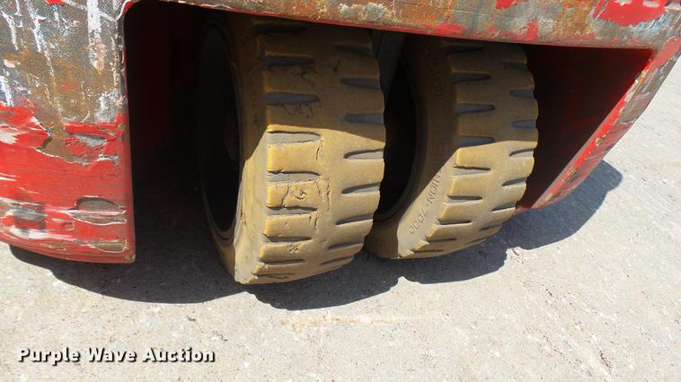 image for item DX9363 Raymond 440-C35 forklift