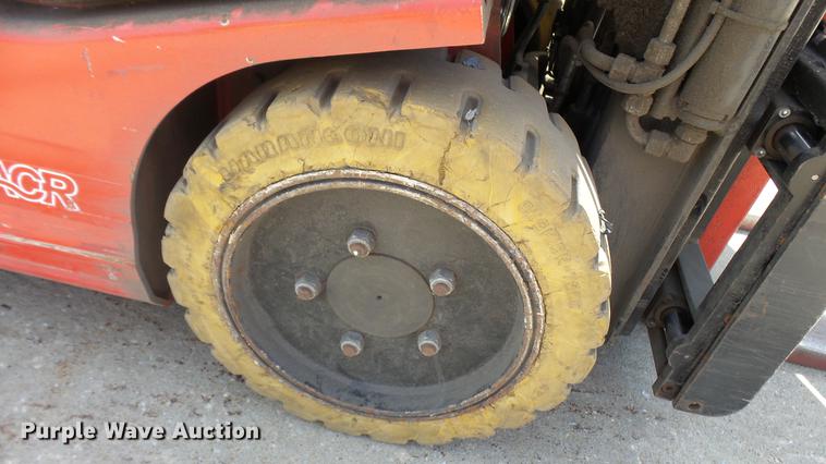 image for item DX9363 Raymond 440-C35 forklift