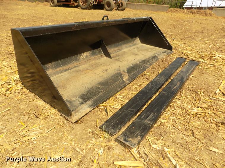 2018 Easy man skid steer bucket and fork extensions in Pender, NE Item DZ9504 sold Purple Wave