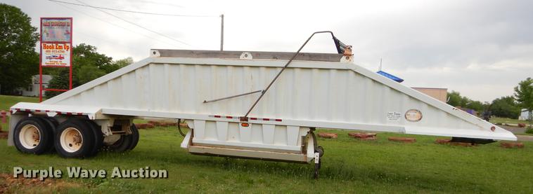 image for item EI9153 2009 CTS BDT-40 bottom dump trailer