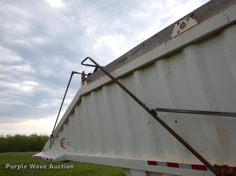 image for item EI9153 2009 CTS BDT-40 bottom dump trailer