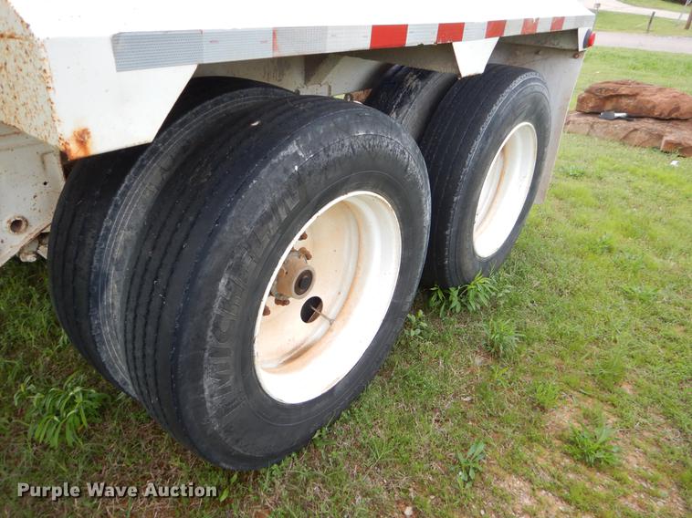 image for item EI9153 2009 CTS BDT-40 bottom dump trailer